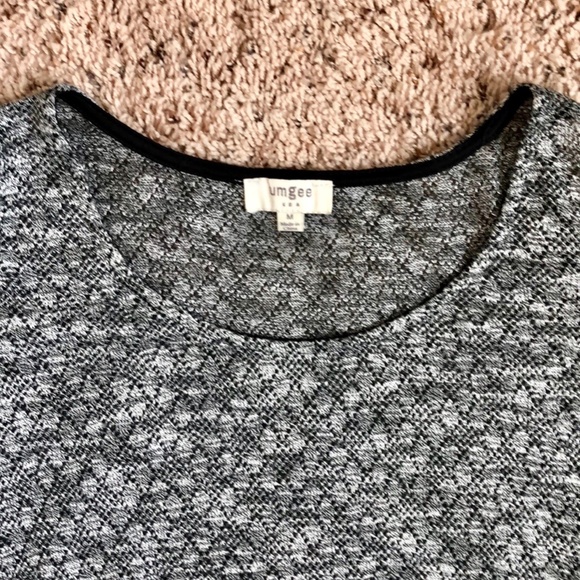 Umgee Cold Shoulder Top - Picture 5 of 7